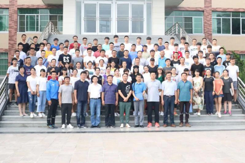 如何安排篮球主力的赛季前训练_0
